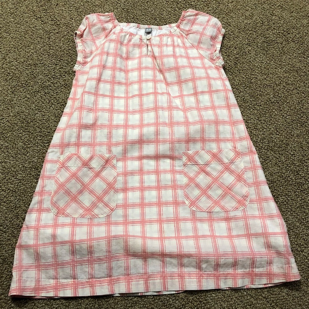 EUC UNIQLO Girl’s Dress. Size 5/6.